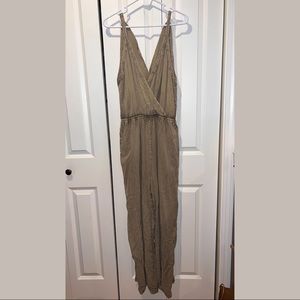 Olive Earthbound jumpsuit size large